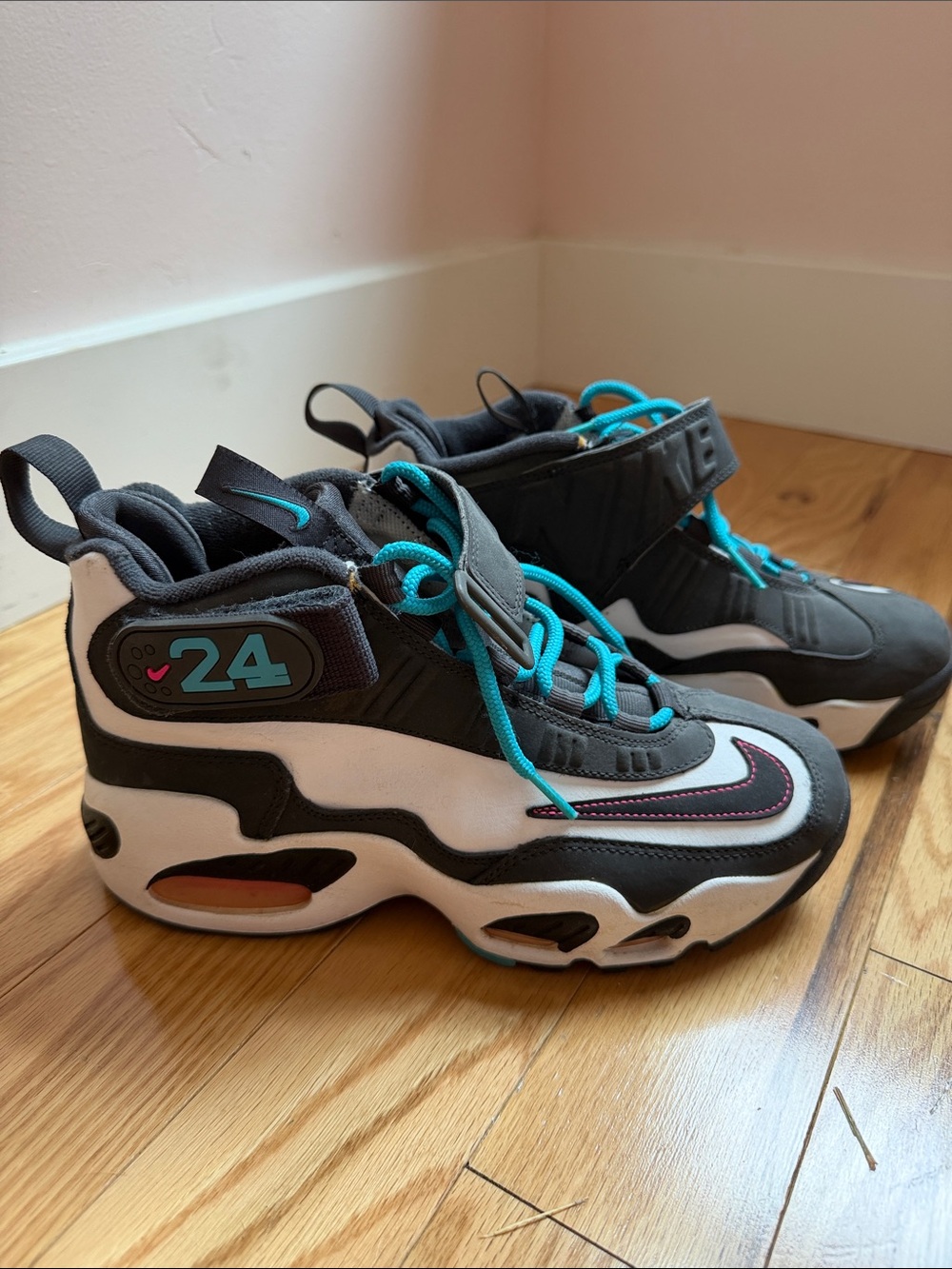 Nike Air Griffey Max 1 Home Run Derby - Kids 6Y/ Women’s 8